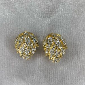 Vintage Gold Toned Rhinestone Earrings
